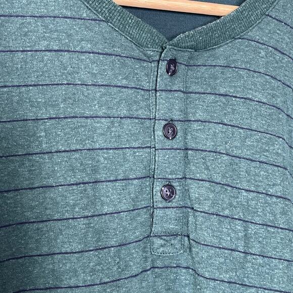 Marine Layer  Double Knit Stripe Men's  Henley Shirt Size L‎ - Picture 4 of 6